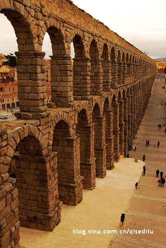 卡斯蒂利亚-莱昂大区:塞哥维亚古城及其输水道