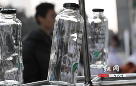 张家界的重要性在于它有全中国绝无仅有的、最纯净的空气